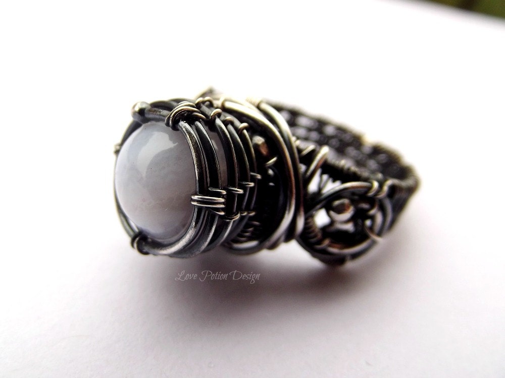 Wire Wrapped Sterling Silver Ring With Pale Blue Chalcedony Stone Size 8.75 Unisex