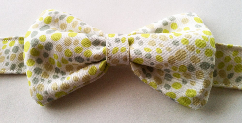 Modern Dots Green, Gray, and Yellow Boy's Adjustable Bow Tie