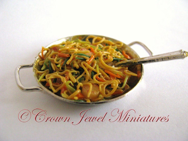 One Asian Scallop Stirfry in Chef's Pan by Crown Jewel Miniatures