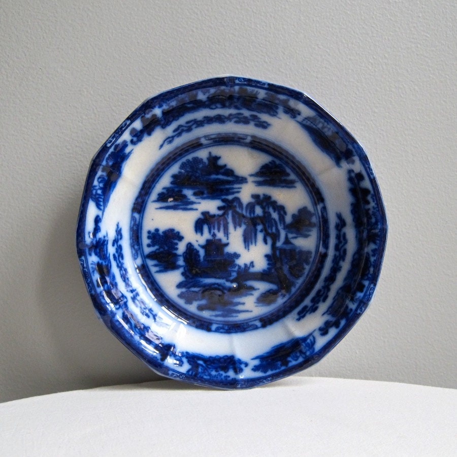 Flow Blue Serving Bowl Manilla Pattern - English Ironstone Podmore Walker Co c. 1850