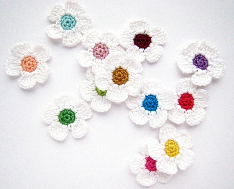 Crocheted flowers applique, white flower decorations, embellishments, scrapbooking /set of 12/