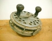 Vintage PFlueger Pakron 3180 Big Game Fly Fishing Reel