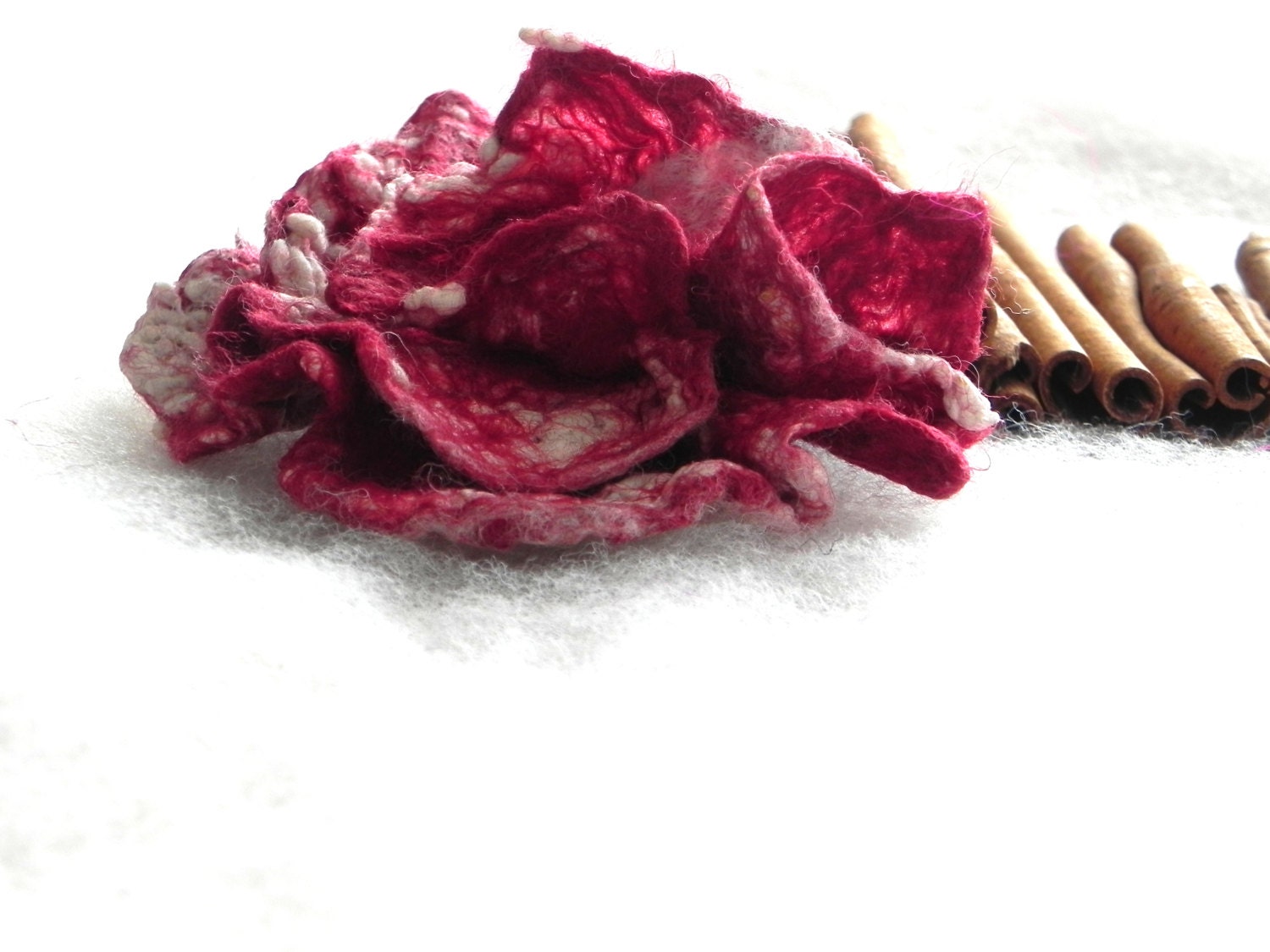 Felt women brooch Flower Merino Wool Burgundy and White color combination Original accessory Ready to send - woolDesign