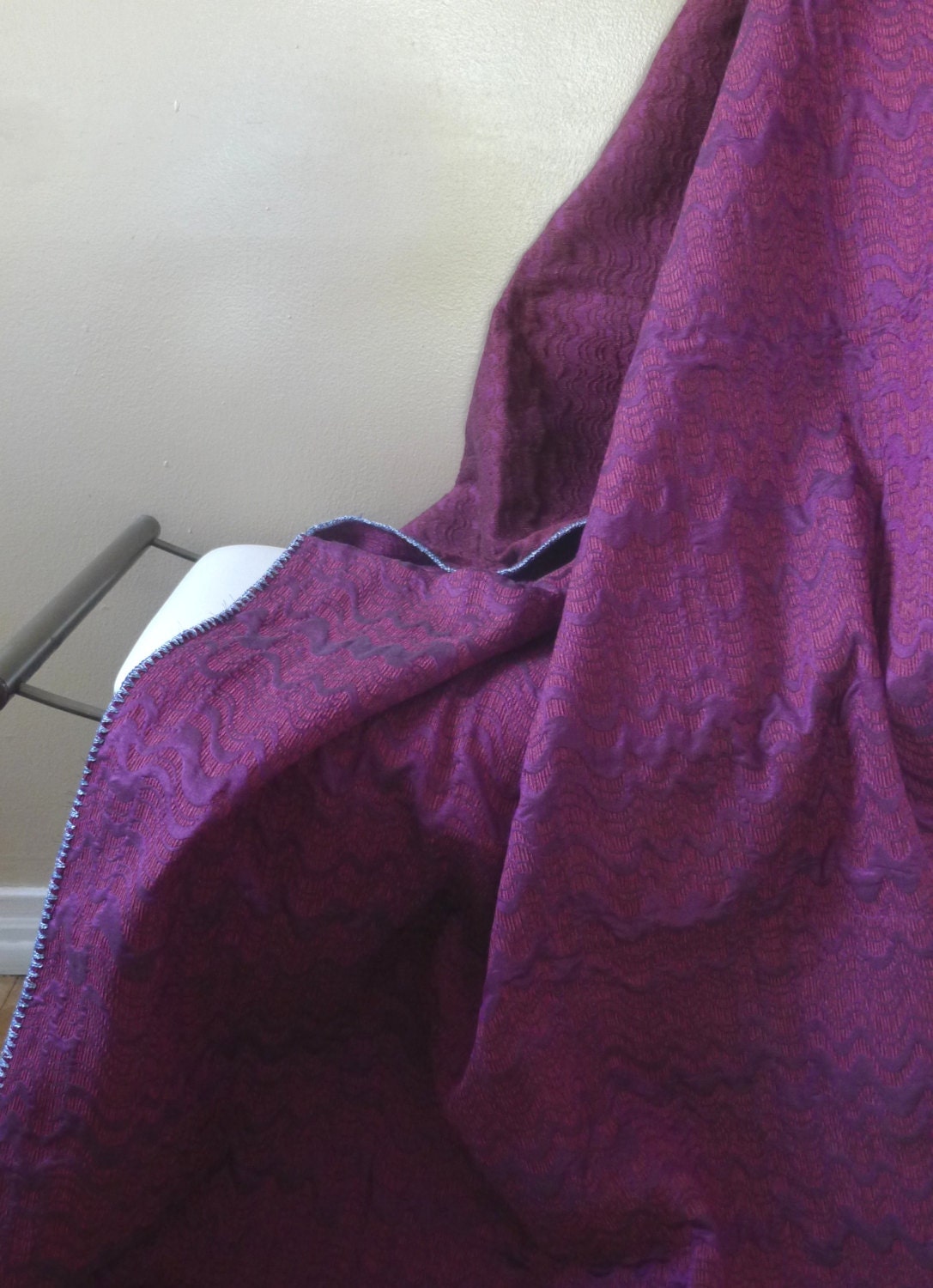 Magenta Wave Throw Blanket