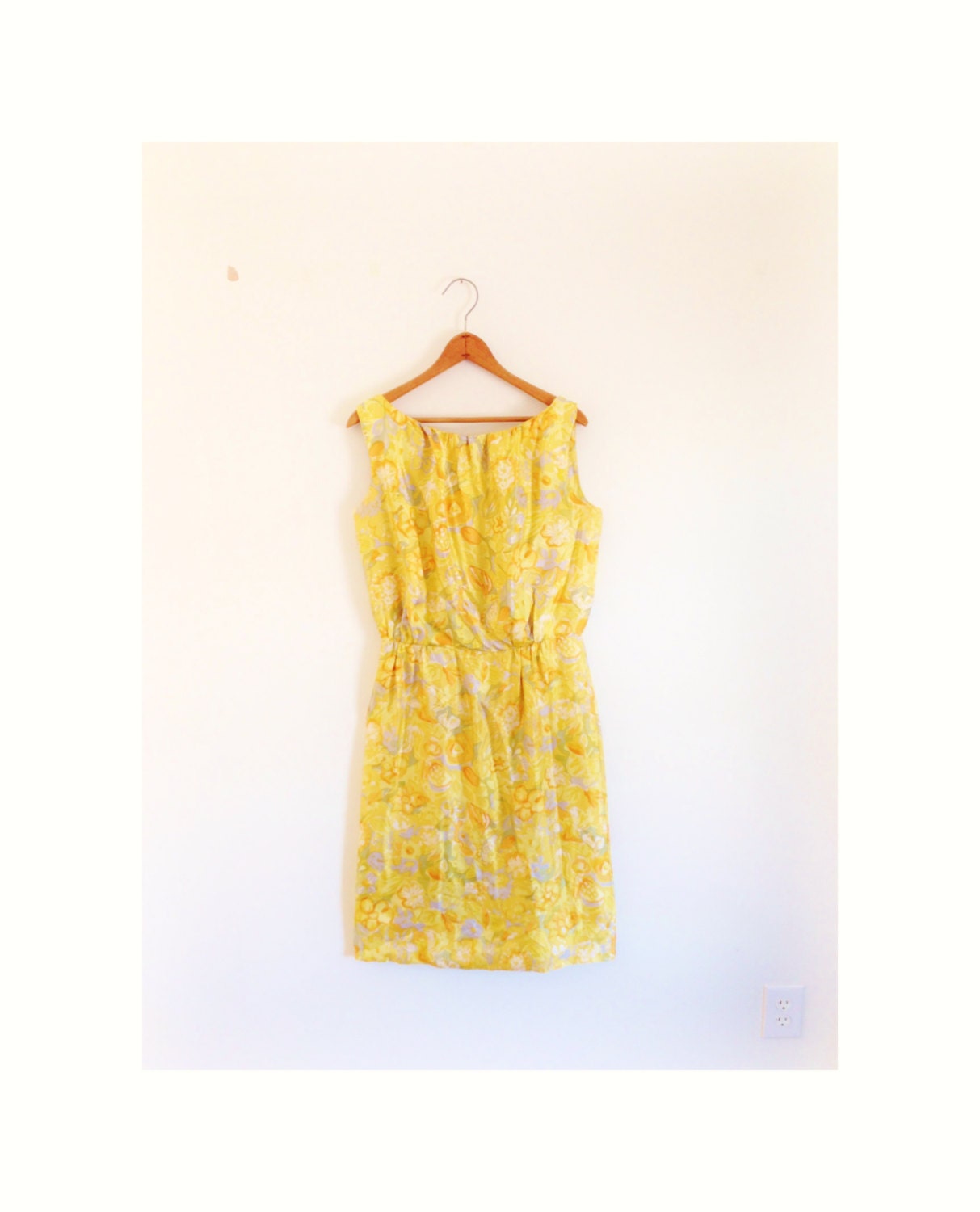 1950s-1960s PAISLEY bubbled wiggle dress