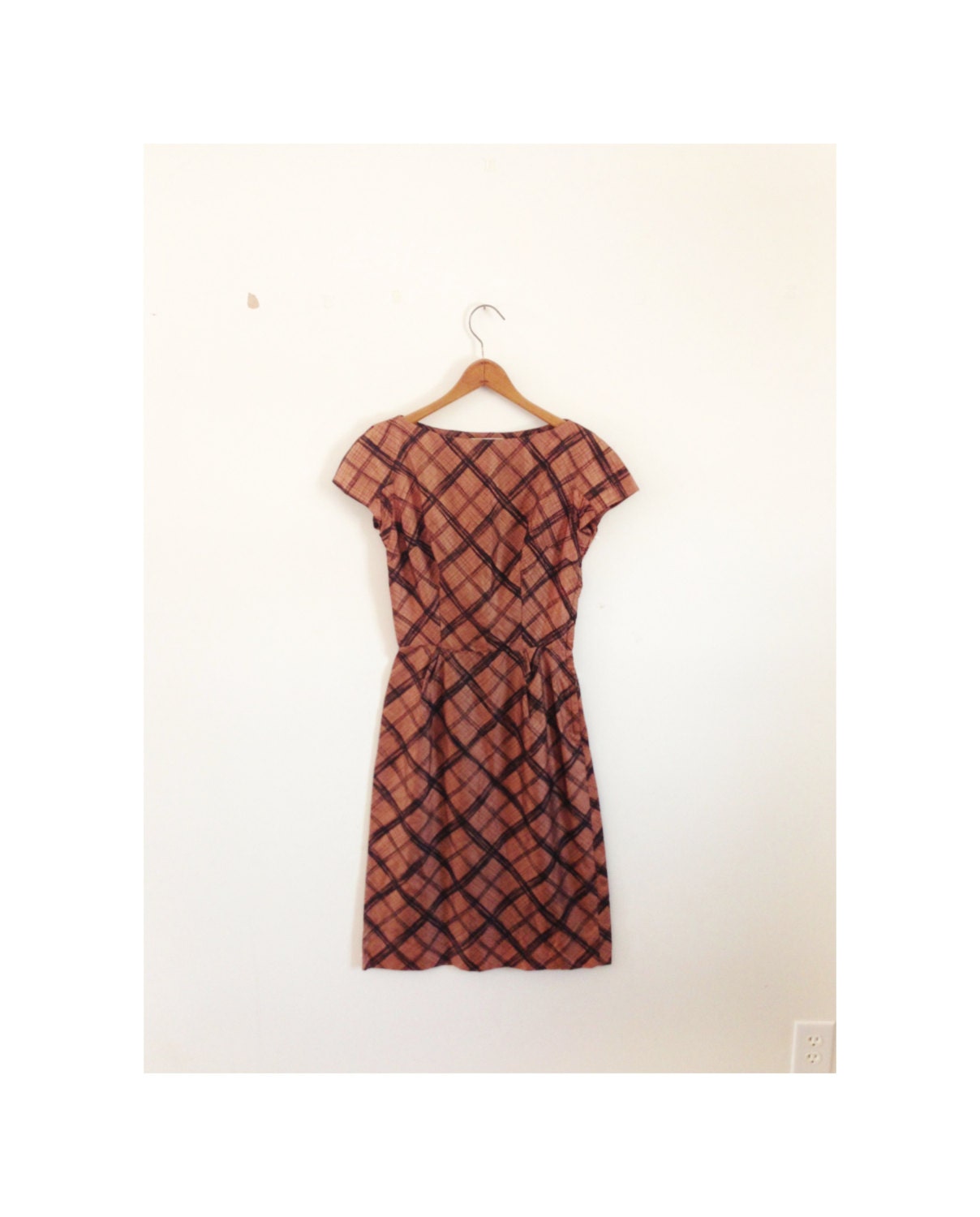 1940s-1950s ETCHED plaid mocha wiggle dress