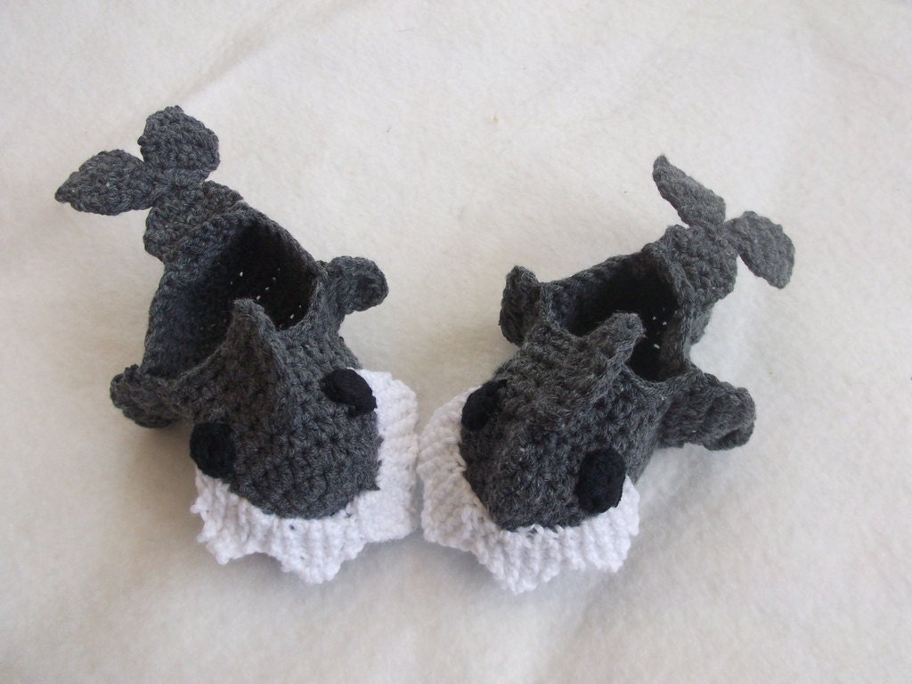 Cotton Crochet Baby Shark slippers, house shoes-Crochet Baby Booties-for Baby or Toddler-Gray baby booties-newborn boy slippers-animal