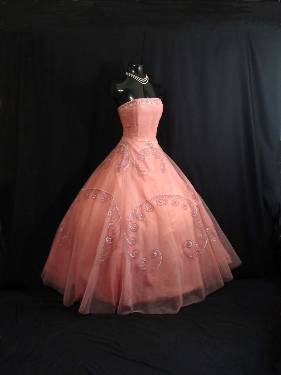 Vintage 1950's 50s STRAPLESS Pink Shelf Bust Beaded Sequins Pearls Tulle Party Prom Wedding Bridal Dress Gown