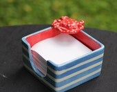 Crabby note holder