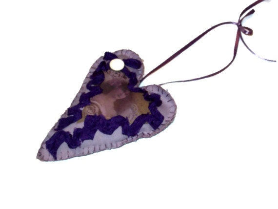 Victorian Lady Purple Heart Sachet Fresh Linen