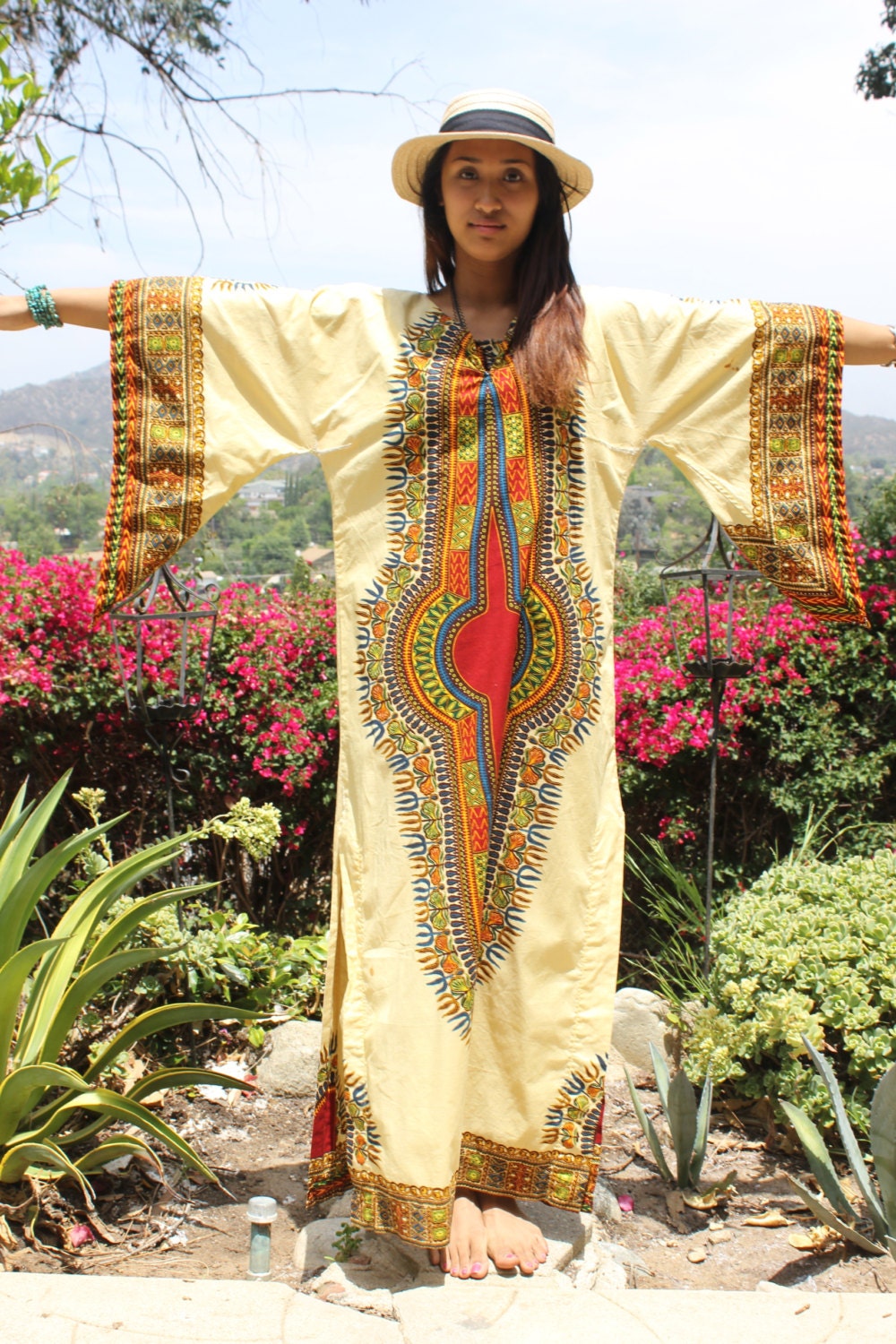 STUNNING.... AMAZING Dashiki Darling Authenic 70s Vintage Bohemian Gypsy Dashiki Maxi Dress Kaftan