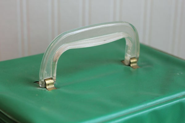 Vintage Storage box Emerald Green Stylish Vinyl with hinge and lucite or clear plastic handle, great craft supply kit
