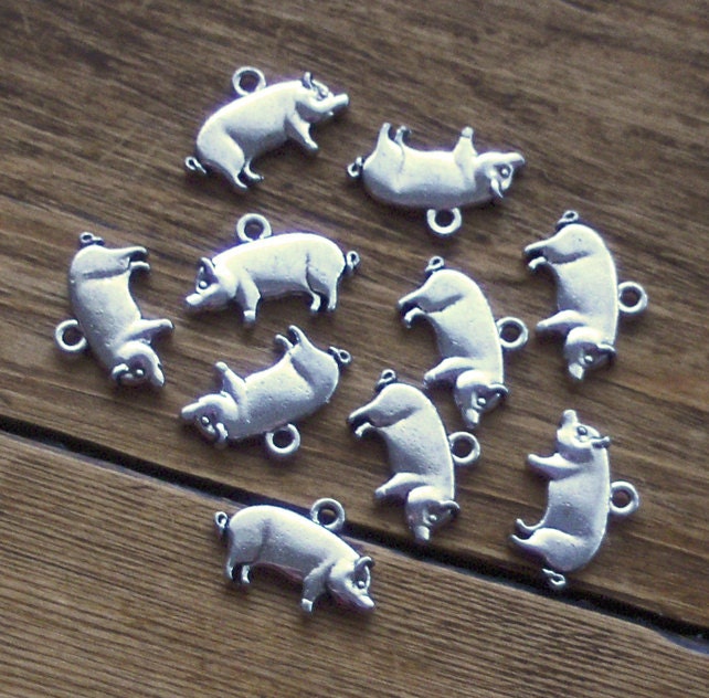 10 Pig Charms