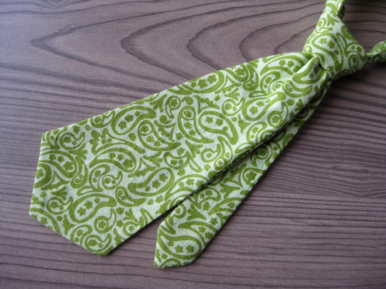 Baby / Toddler Tie - green paisley