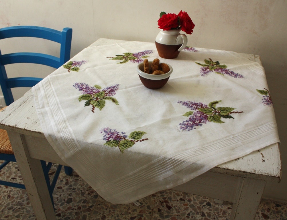 Beautiful Hand-Embroidered Vintage Tablecloth - circa 1980s