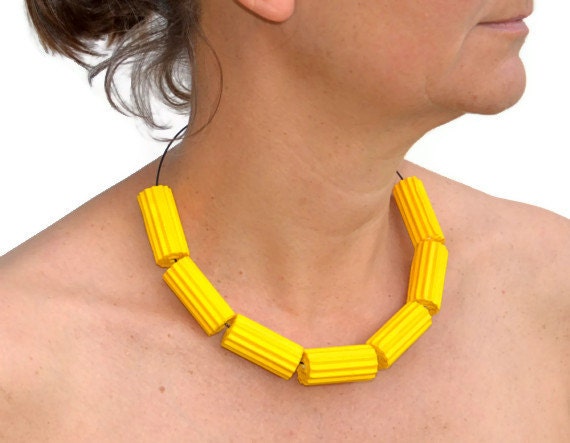 ON SALE - Lemon yellow: Necklace TUBI