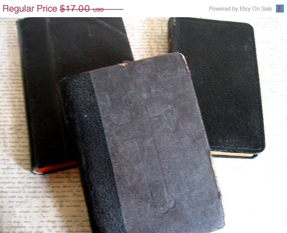 sToReWiDe sale Antique Prayer Book - French - Cottage chic Paris Apartment Books