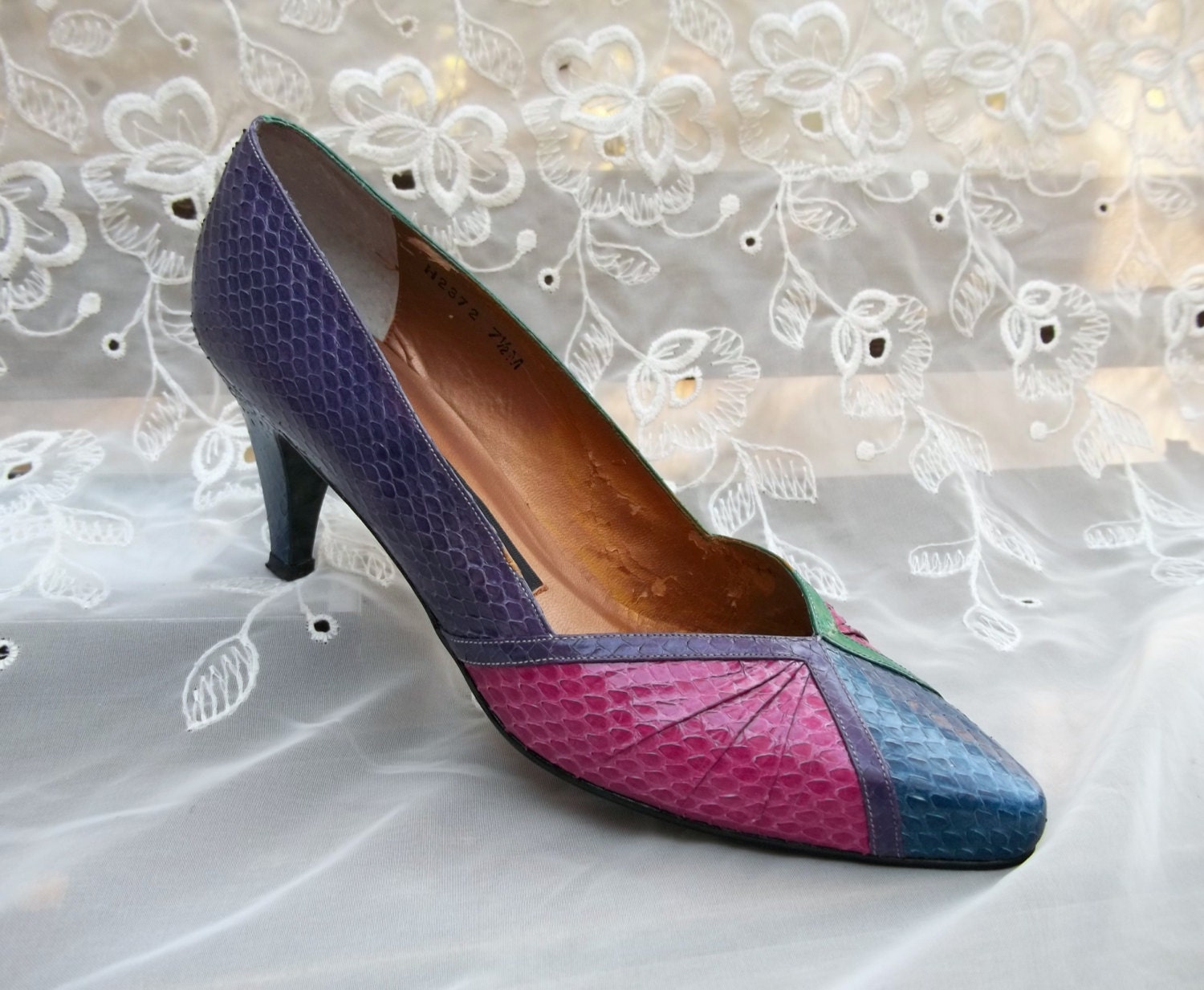 7.5 Bright PEACOCK SNAKE COLORBLOCK Pumps Ross Hommerson