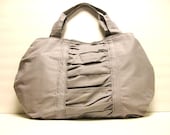 GREY MIDDLE PLEAT/ grey handbags / light grey bags / grey purse / pleated handbag / diaper bag / everyday grey fashion bag