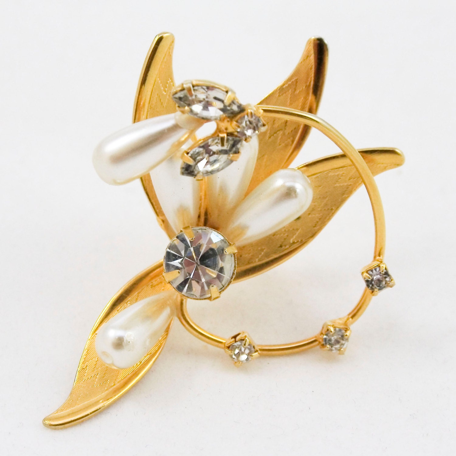 Vintage Rhinestone and Faux Pearl Atomic Brooch