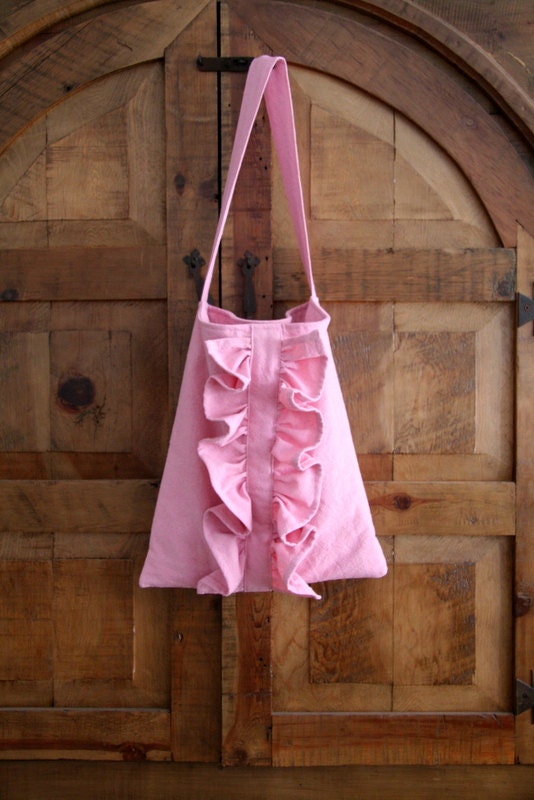 ruffled shoulder handbag in pink / market bag / shabby chic / farmhouse country
