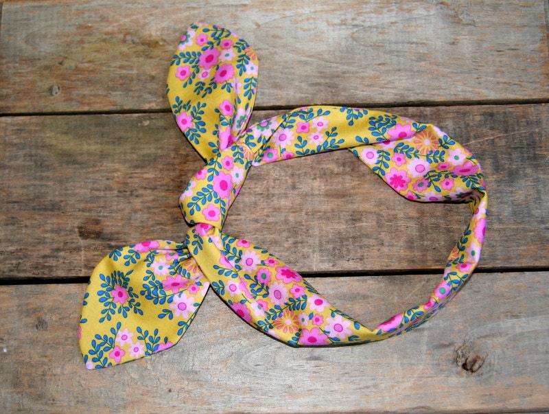 pink and gold floral headscarf  / tie up headband / adjustable / summer / knotted headband / graduation