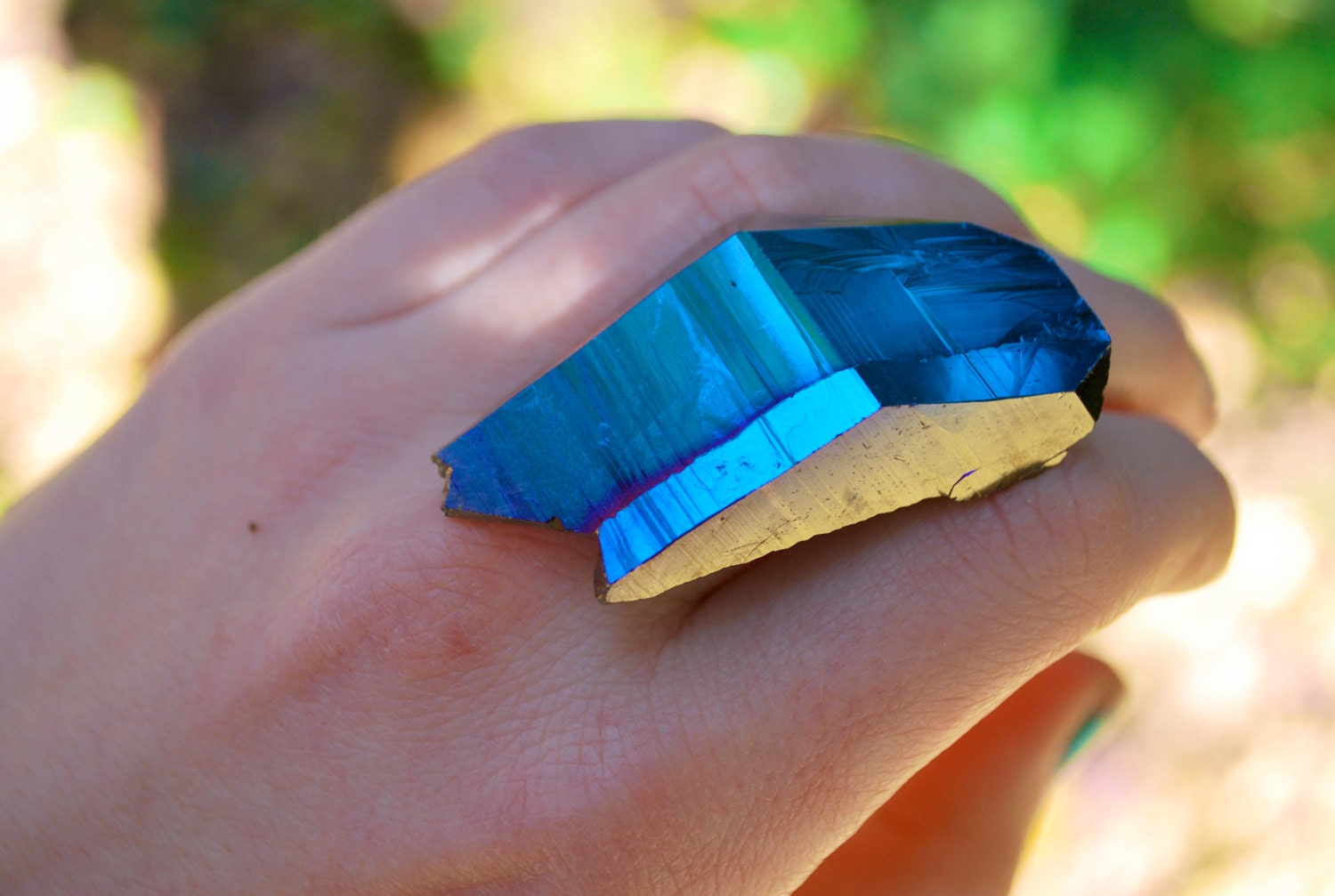 Hologram Cobalt Titanium Quartz Cluster Ring