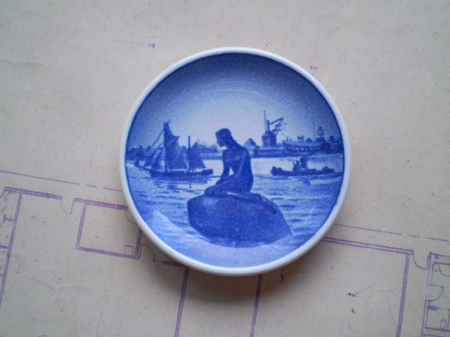 Vintage Royal Copenhagen Denmark Miniature Plate - Langelinie - 2-2010 - Circa 1960s 1970s - Blue & White - The Little Mermaid