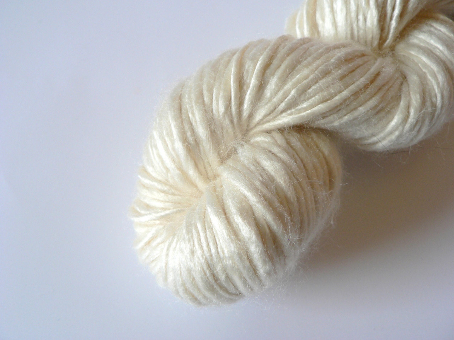 Handspun Bamboo Yarn Undyed-Natural Ivory 103 yards Worsted Weight
