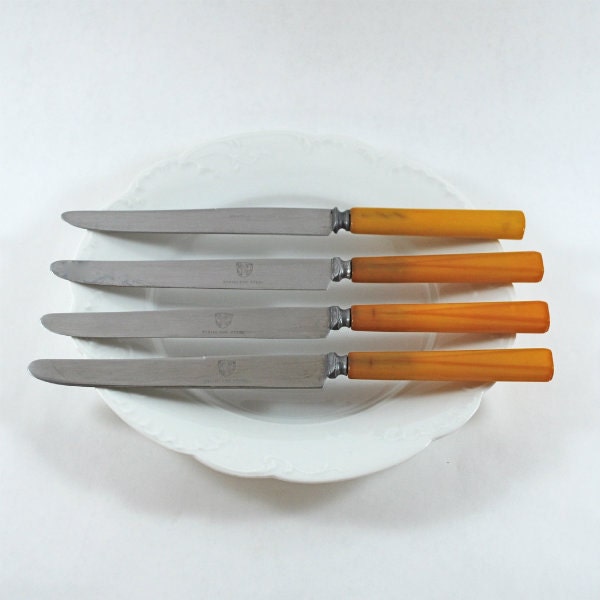 Vintage Knives Four Butterscotch Bakelite Celluloid Handles Besteel Mismatched