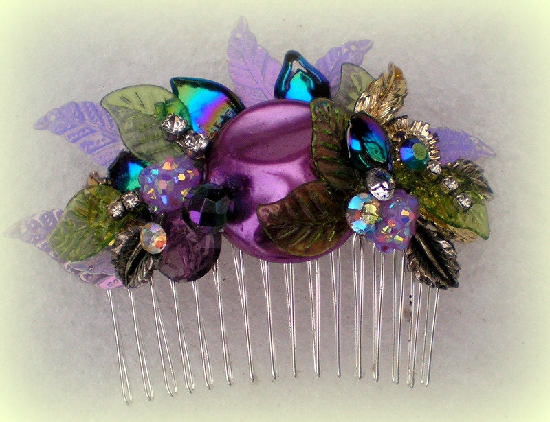 Gorgeous Purple Cluster Floral Silver Plated bridal Comb