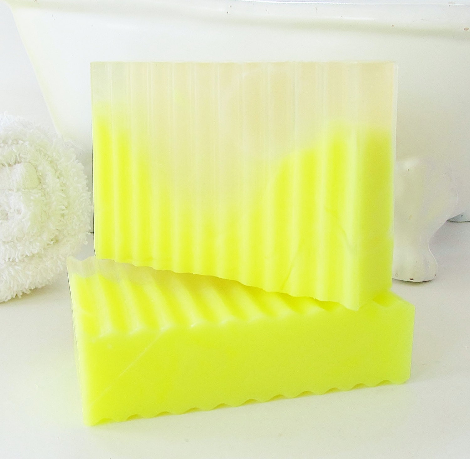 NATURAL HONEY SOAP - Nectarine & Honey Scent, large 5 oz soap, handmade, glycerin, gift, citrus