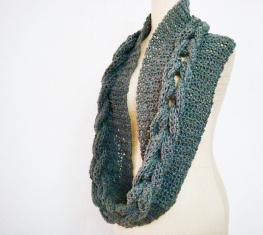 Ruby Submarine: Medusa Loop Scarf Knitting Pattern