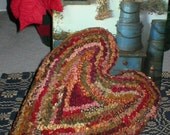 PrimiTive Folkart Shabby Chic Rag Hooked Rug Heart Pillow Valentines Day Gift