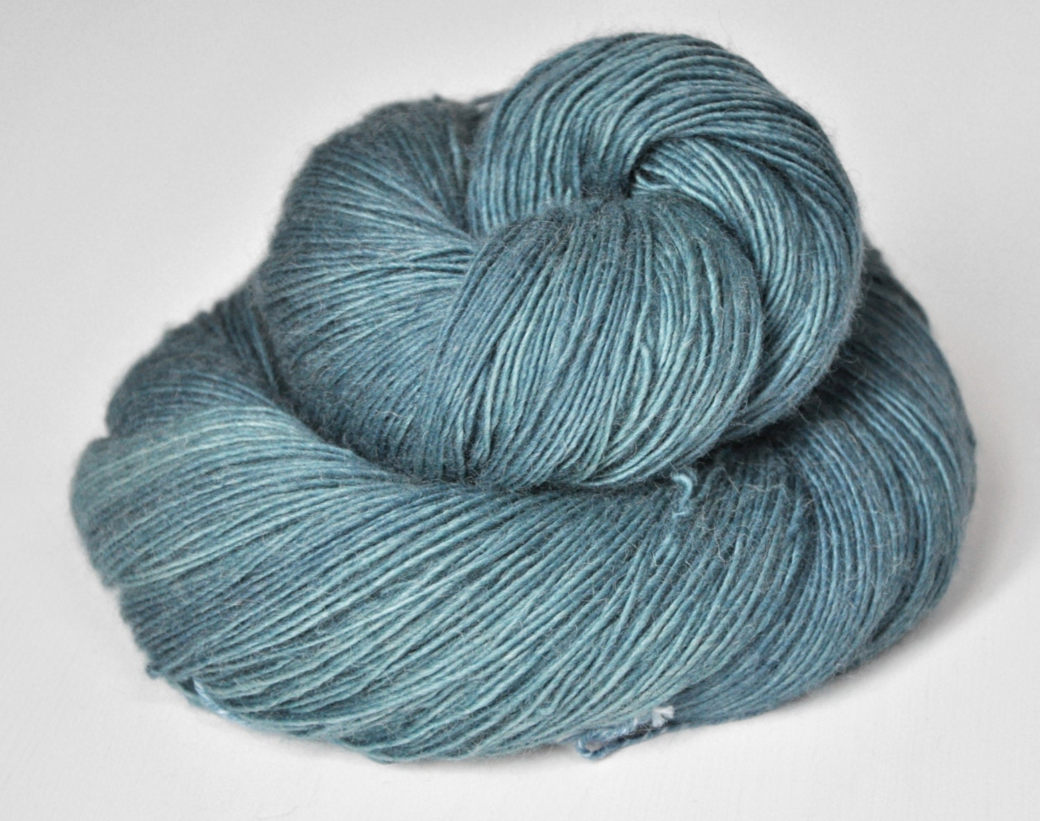 Lady of the lake - Merino/BabyCamel yarn fingering weight