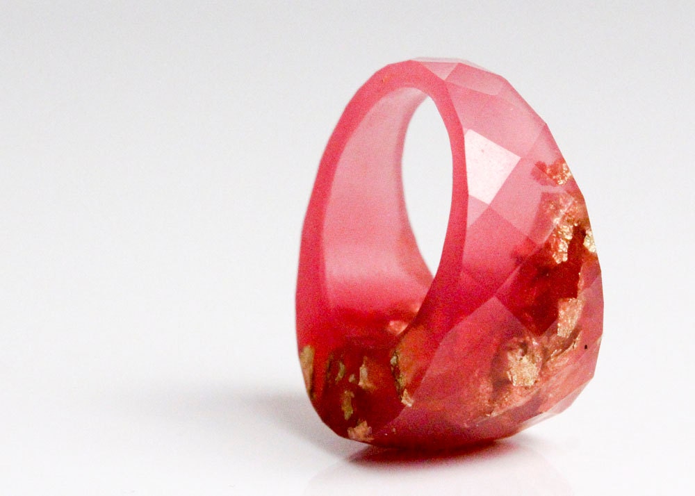 size 8 watermelon pink round faceted eco resin ring featuring gold leaf flakes