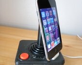 Atari 2600 Joystick Ipod Iphone Ipad USB charging dock
