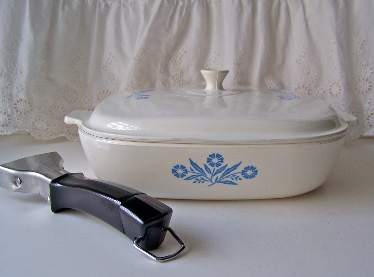 Vintage Corning Ware Casserole Matching White Lid Removable Handle Cornflower Blue