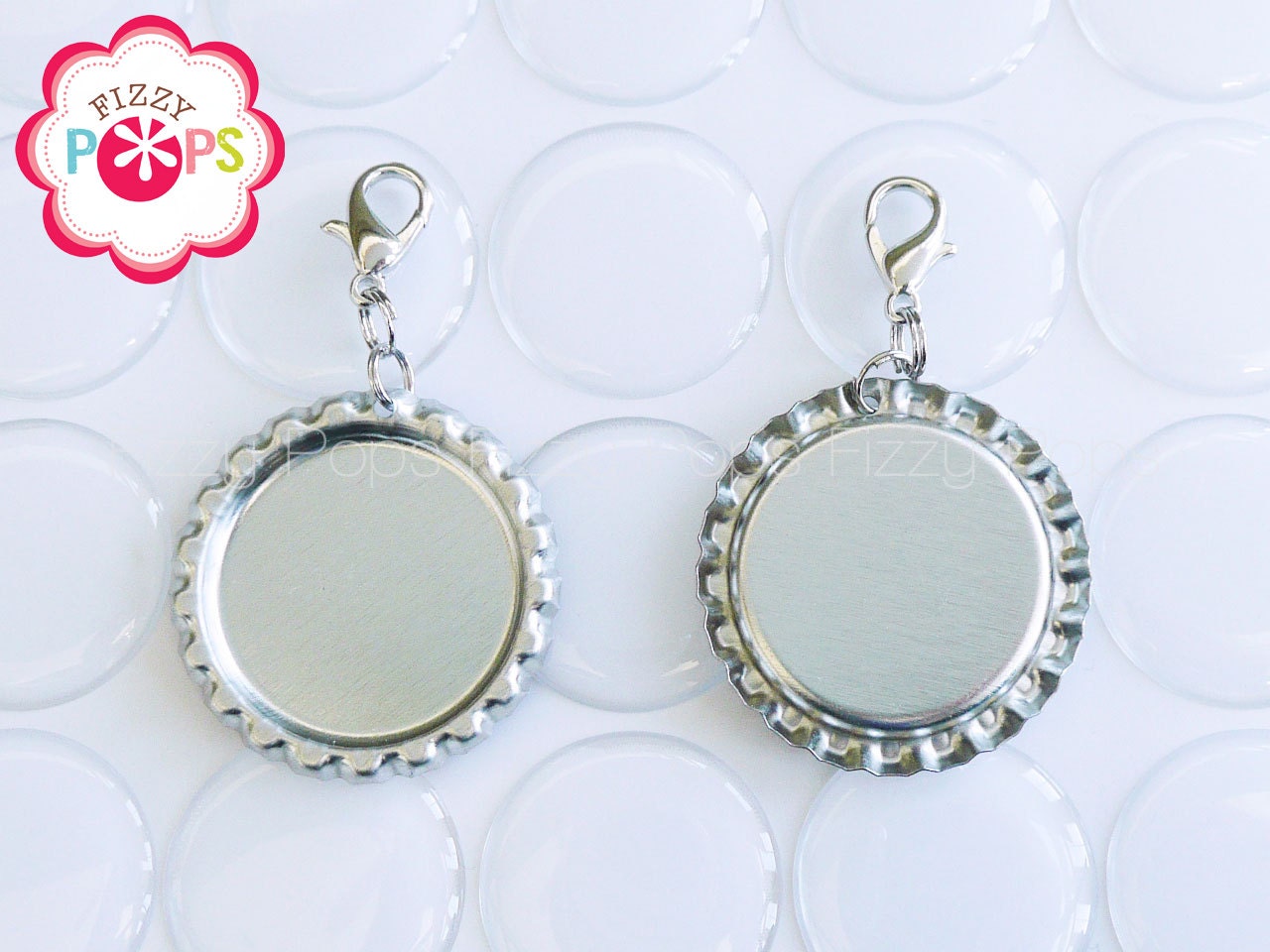 100 Bottle Cap Flat Zipper Pull Kit with Epoxy Stickers