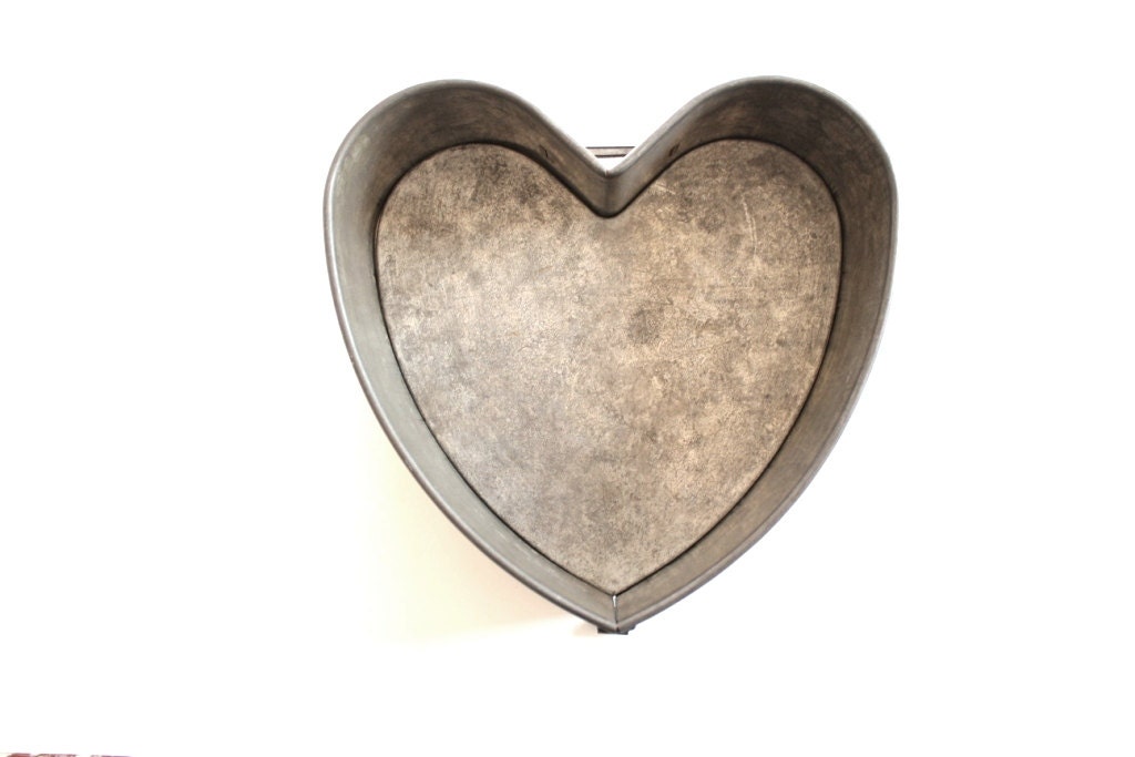 Medium Vintage Tin Heart Pan spring form heart cake pan shabby chic wedding decor rustic wedding decor metal basket heart shaped cake pan