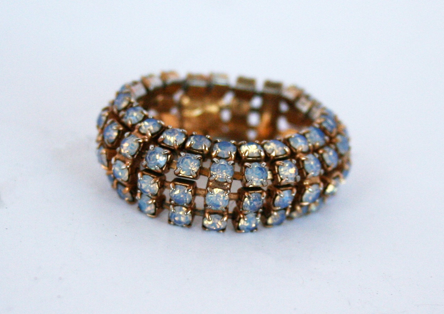 Vintage Rhinestone Ring Opal Stones Opalescent Size 8
