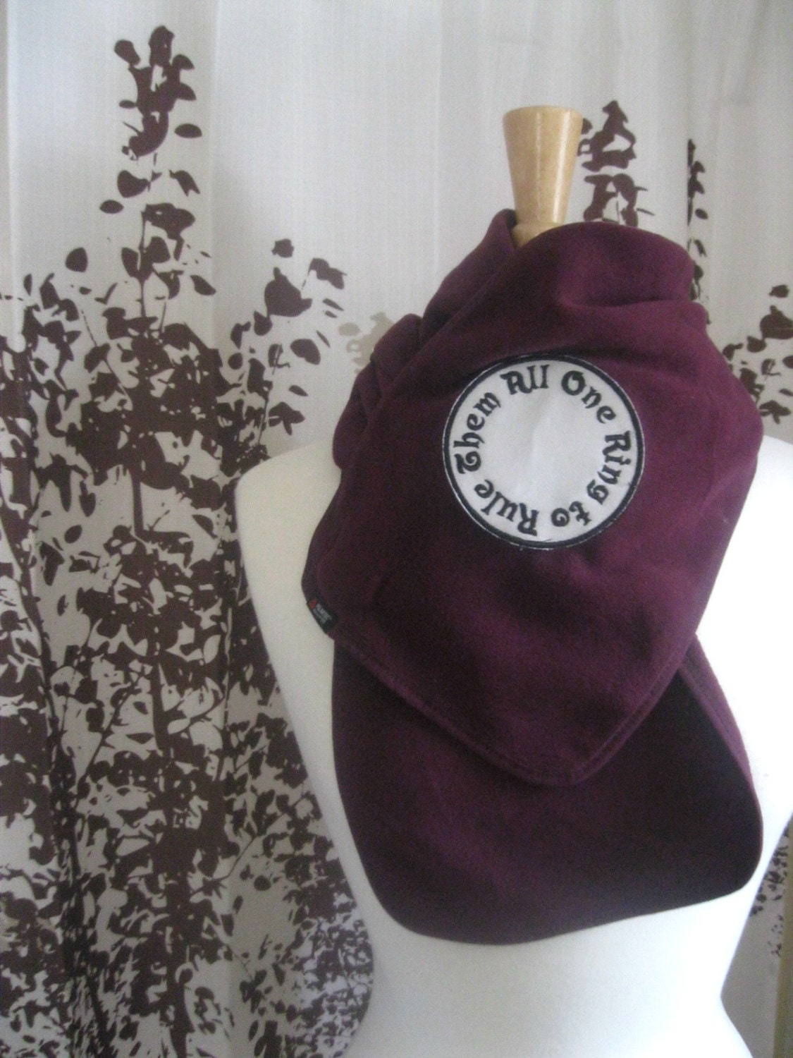 Lord of the Rings Fan Scarf : Warm Fleece Scarf with One Ring to Rule them All Quote - Burgundy Black and Gray