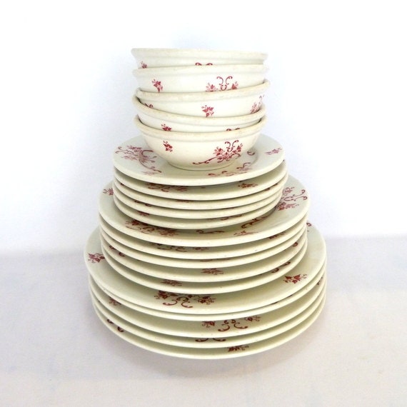 RARE RESTAURANT WARE/ Red Floral/ 20 piece