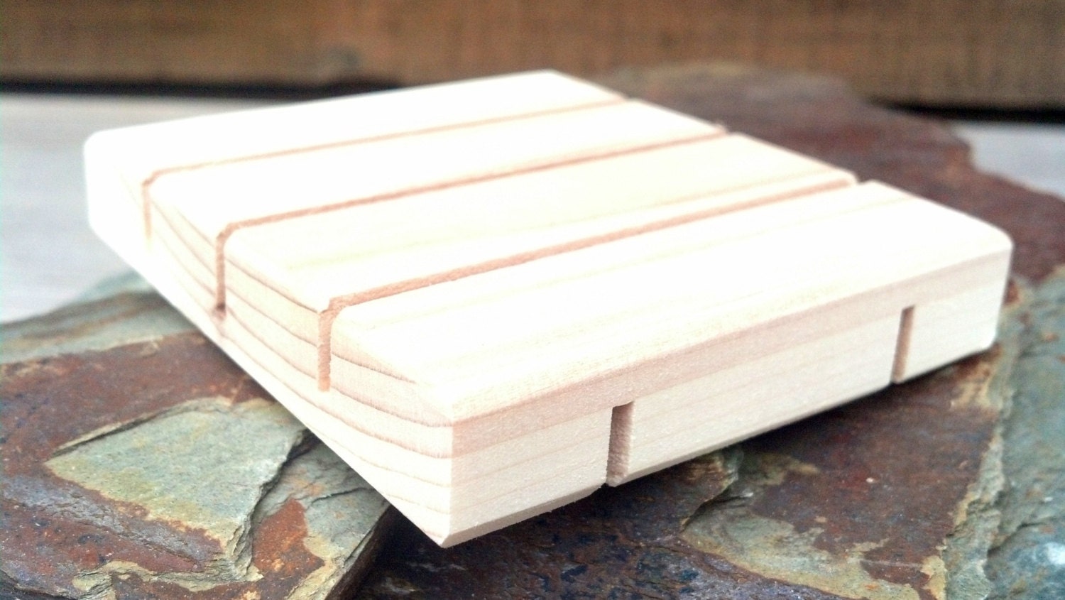 ONE vertical Slotted edar Natural Wood Spa Soap Dish