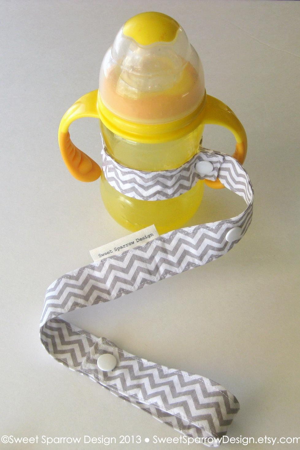 Sophie TOY TETHER LEASH Sippy Saver, For Baby Carriers Strollers, Grey White Chevron