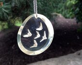 Resin Sand Dollar Bird Necklace 1970's necklace Ocean necklace