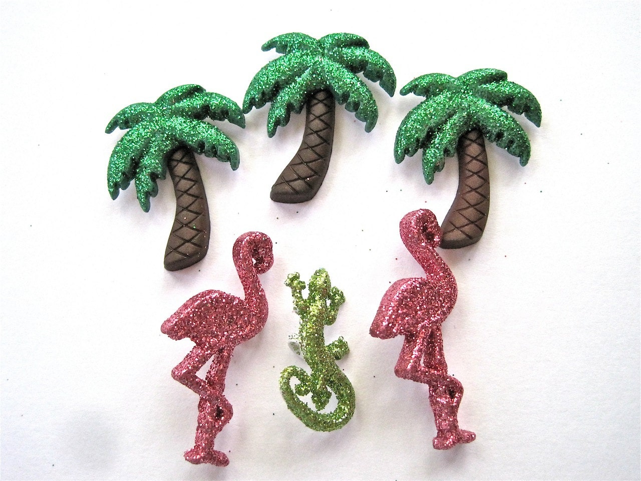 Palm Trees and Flamingos Novelty Craft Sewing Embellishment Buttons Dress It Up