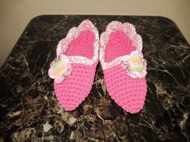 Crochet Slippers, Home Slippers, Home Shoes, PInk with Flowers, Gift for Your Feet