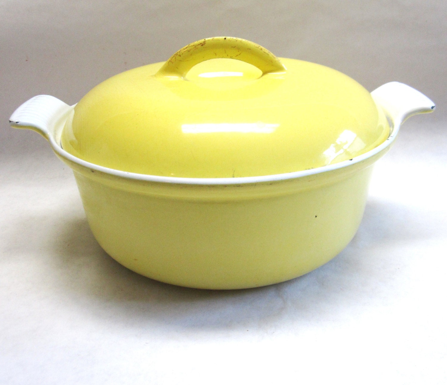 Descoware Belgium Large Pot Cast Iron Enamel by sweetie2sweetie