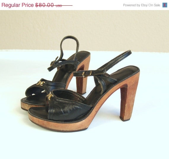 SALE vtg 70s black leather PLATFORM peep toe WOOD Heels stilettos 7 sandals boho